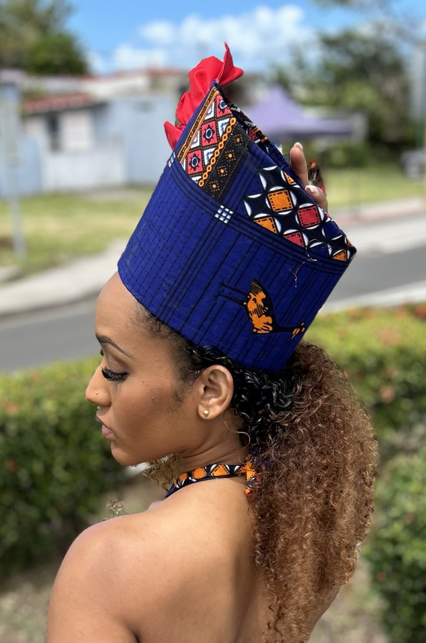 AFROSENSIA.                                 Coiffe femme en tissu Africain